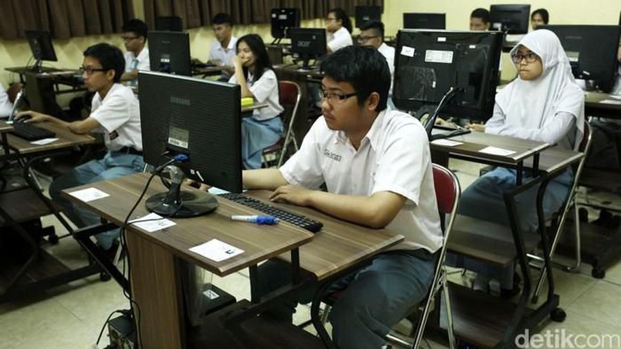 Presiden Joko Widodo (Jokowi) telah memutuskan untuk meniadakan ujian nasional (UN) untuk tahun 2020.