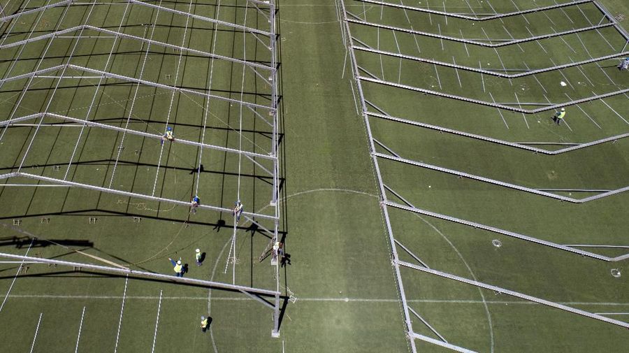 Stadion Pacaembu di pusat kota São Paulo diubah menjadi rumah sakit terbuka untuk menangani kasus-kasus dari wabah coronavirus.