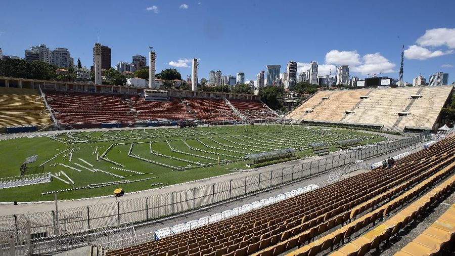 Stadion Pacaembu di pusat kota São Paulo diubah menjadi rumah sakit terbuka untuk menangani kasus-kasus dari wabah coronavirus.