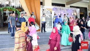 Cegah Corona, Polres Bangkalan Bubarkan Resepsi Pernikahan