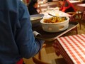 VIDEO: Kasus Corona Menurun, Restoran di Beijing Mulai Buka
