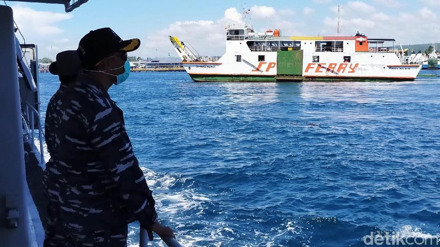 Suasana lengang terjadi di Pelabuhan ASDP Ketapang Banyuwangi. Pelabuhan tersibuk se-Indonesia ini ditutup selama satu hari penuh menghormati hari raya Nyepi.
