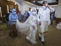 FOTO : Pernikahan di Tengah Wabah Virus Corona