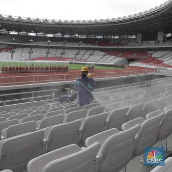 Cegah Virus Corona, Stadion Utama GBK 'Diguyur' Disinfektan