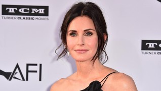Lupa Jalan Cerita, Courteney Cox Kebut Tonton Ulang Friends