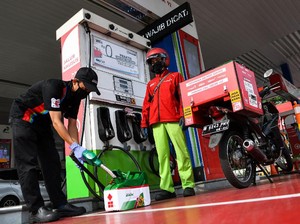 Viral Konsumen Pakai Jeriken Salip Antrean Beli BBM, Pertamina Ungkap Faktanya