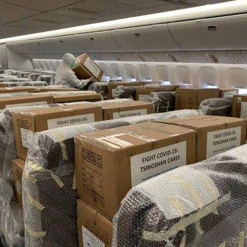 Penampakan Boeing 777 Angkut 40 Ton Alat Kesehatan untuk RI