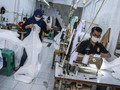 FOTO: Pembuatan APD untuk Tenaga Medis Lawan Corona