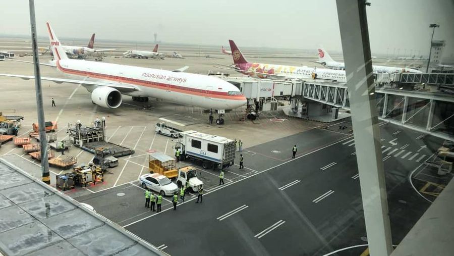 Boeing 777 bawa 40 ton alat kesehatan untuk penanganan Covid-19. (Ist)