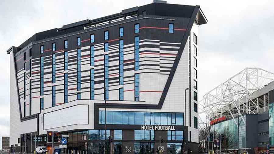 Semua elemen bersatu padu perangi pandemi Corona. Kini sering terdengar pemilik hotel mengalihfungsikan propertinya jadi rumah sakit darurat.