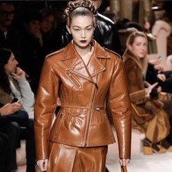 Model Gigi Hadid Sumbang Gaji untuk Ukraina dan Palestina