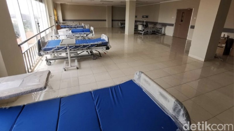Rumah Sakit Infeksi Airlangga Surabaya, Jawa Timur, rencananya akan membangun bangsal khusus untuk merawat pasien COVID-19. CT Corp mendukung penuh program ini.
