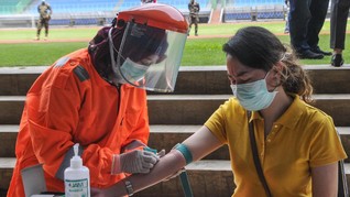 Khofifah Minta Segerakan PCR Usai Hasil 'Rapid Test' Positif