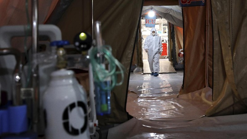 Sebuah pusat pameran di Teheran, Iran, diubah menjadi rumah sakit sementara bagi pasien virus corona.