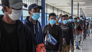 Siasat 'Hepi' TKI saat Jiran Lockdown: Singkong & Tikus Bakar