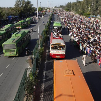 Pahlawan Tenaga Medis & Lockdown di Sejumlah Negara