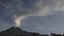 Gunung Merapi Erupsi Lagi, Tinggi Kolom Abu 3.000 Meter