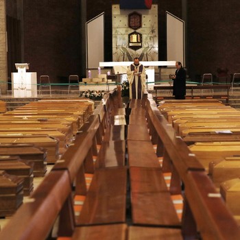 Sedih! Pemakaman Pasien Corona di Italia Tanpa Sanak Keluarga