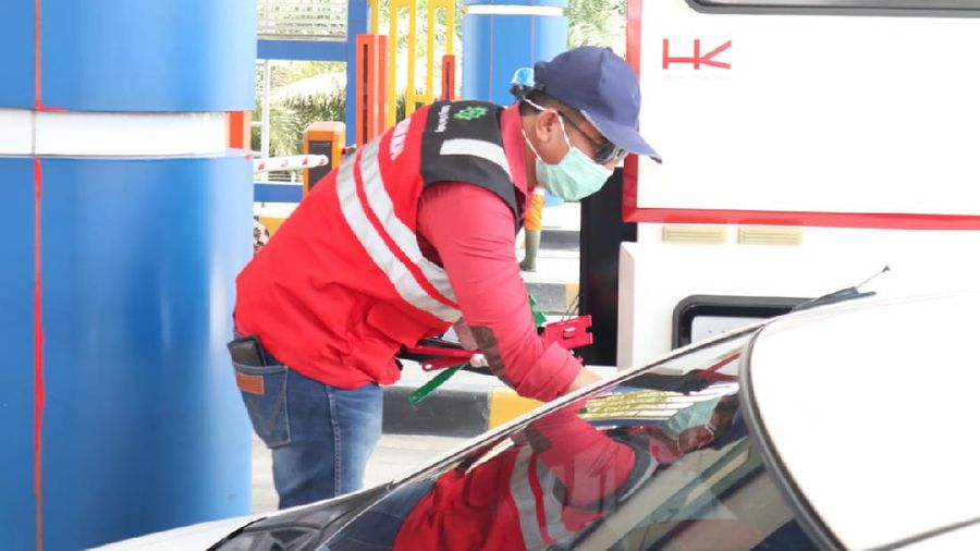 HK telah menutup sementara fasilitas top-up tunai di hampir seluruh gerbang tol pada cabang tol yang dioperasikannya hingga waktu yang belum dapat ditentukan.