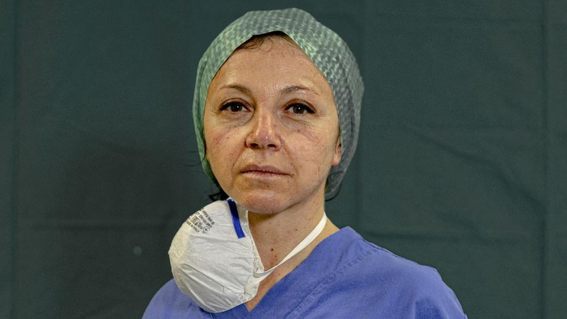 Dokter dan perawat berada di garis depan melawan pandemi corona (COVID-19), termasuk di Italia.
