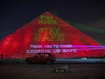 Beri Dukungan Tenaga Medis, Piramida di Mesir Berhias Cahaya