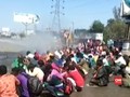 VIDEO: Nasib Perantau India Disemprot Disinfektan Saat Mudik