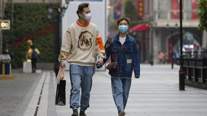 Kota Hubai, china berangsur-angsur pulih dari virus corona.  (AP/Shen Bohan)