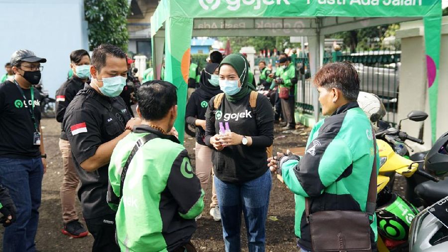 Gojek angkat bicara menganai Peraturan Menteri Perhubungan No.18 tahun 2020, yang membolehkan ojek online mengangkut penumpang ketika PSBB berlaku.