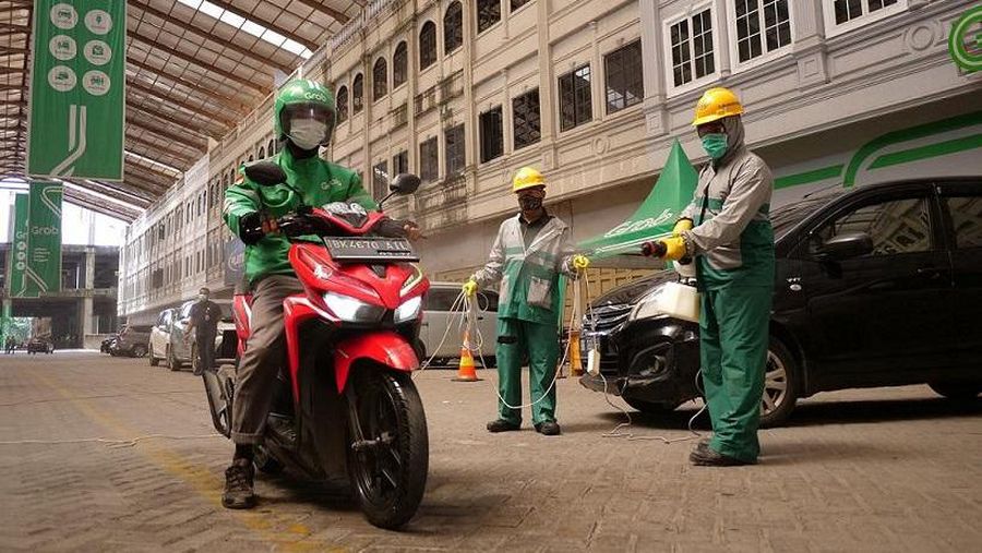 Dalam pedoman ini dijelaskan bahwa ojek online tidak boleh mengangkut penumpang, melainkan hanya boleh mengirim barang.