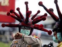 Supermoon Sampai Polisi Corona, Ini Foto Terpopuler Sepekan