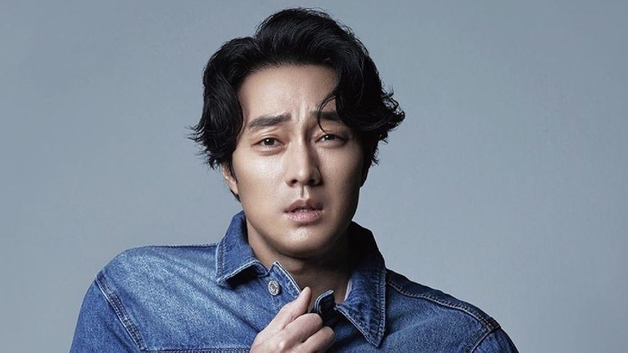 Aktor Korea So Ji Sub memberikan kabar bahagia hari ini 