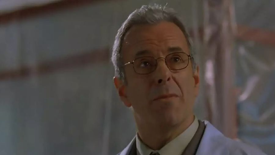Aktor Jay Benedict yang bermain di The Dark Knight Rises meninggal akibat corona