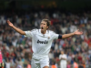 Pemain Terbaik Sepanjang Masa Versi Legenda Madrid Raul Gonzalez