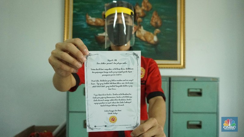 Proses pembuatan itu dilakukan dengan sederhana.