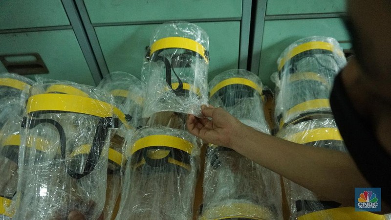 Proses pembuatan itu dilakukan dengan sederhana.