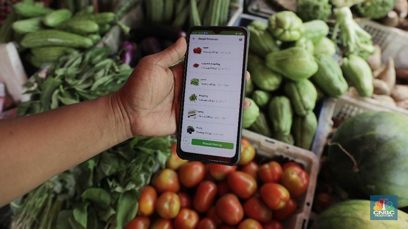 Jelang penerapan PSBB yang diterapkan Jumat (10/4/2020), Pemprov DKI mengimbau masyarakat membeli kebutuhan bahan pokok seperti sayuran dan buah via online.