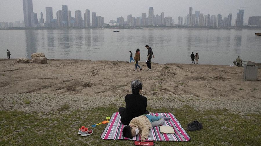 Kondisi terkini kota Wuhan usai Lockdown dicabut. (AP/Ng Han Guan)