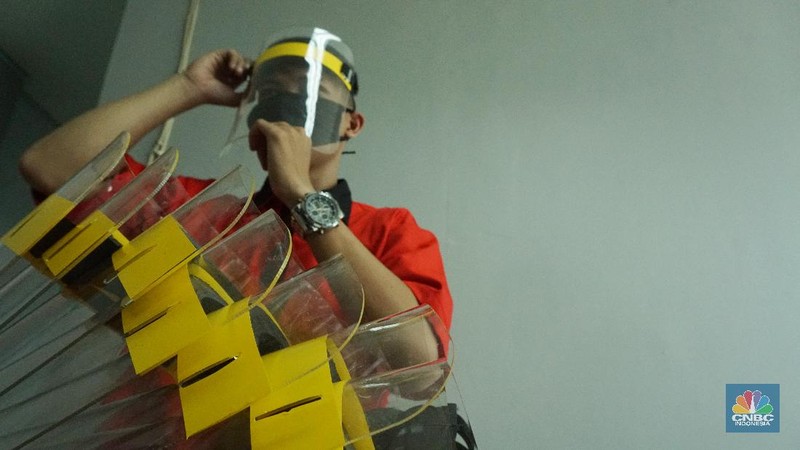 Proses pembuatan itu dilakukan dengan sederhana.