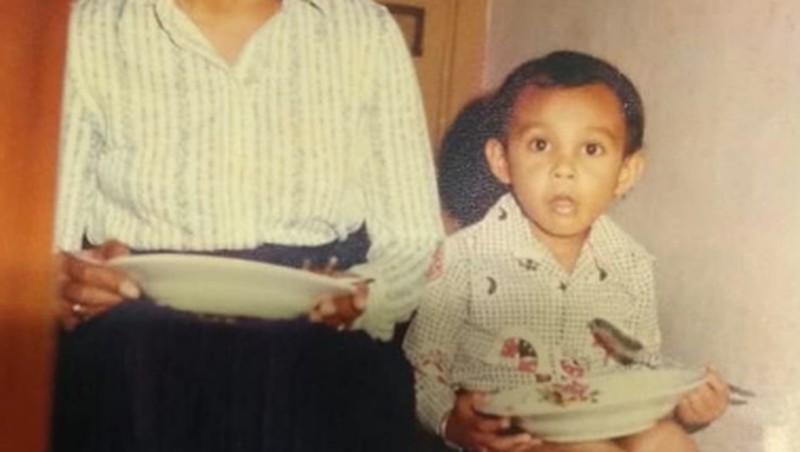 Penyanyi Glenn Fredly menghembuskan napas terakhirnya pada sore kemarin Rabu (8/4/2020). Ia dikabarkan meninggal akibat penyakit meningitis yang dideritanya.