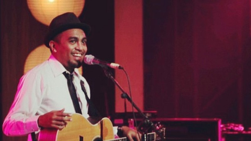 Penyanyi Glenn Fredly menghembuskan napas terakhirnya pada sore kemarin Rabu (8/4/2020). Ia dikabarkan meninggal akibat penyakit meningitis yang dideritanya.
