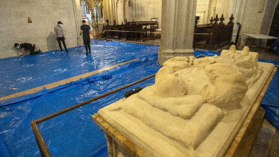 Pihak berwenang Amerika Serikat mengubah Katedral St. John the Divine di Manhattan, New York, menjadi rumah sakit pasien virus corona (COVID-19).
