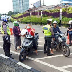 Sabar Ya! Aturan Transportasi PSBB Total DKI Masih Dibahas