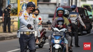Motor Pribadi Boleh Bawa Penumpang Selama PSBB Jakarta