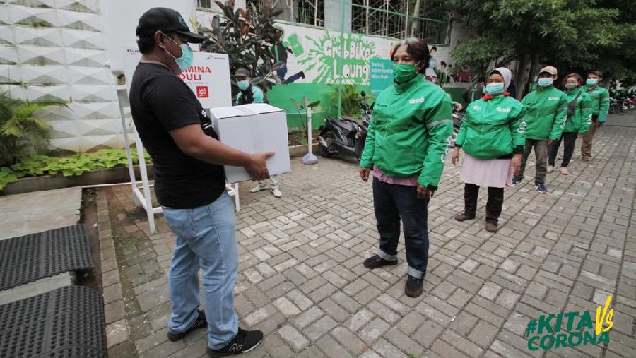 Mitra pengemudi GrabCar dan GrabBike di Jakarta, Bandung, Surabaya, Medan, Semarang,Yogya dan Makassar akan mendapat sembako.