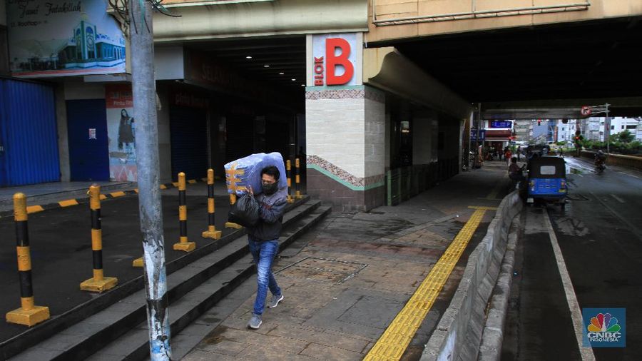 Perumda Pasar Jaya resmi memperpanjang penutupan Pasar Tanah Abang.