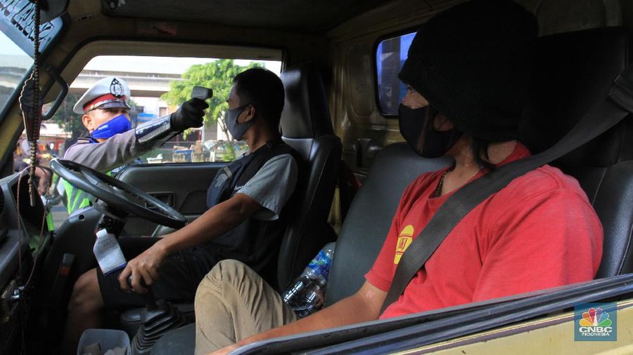 Pembatasan Sosial Bersekala Besar (PSBB) di Bekasi. (CNBC Indonesia/Tri Susilo)