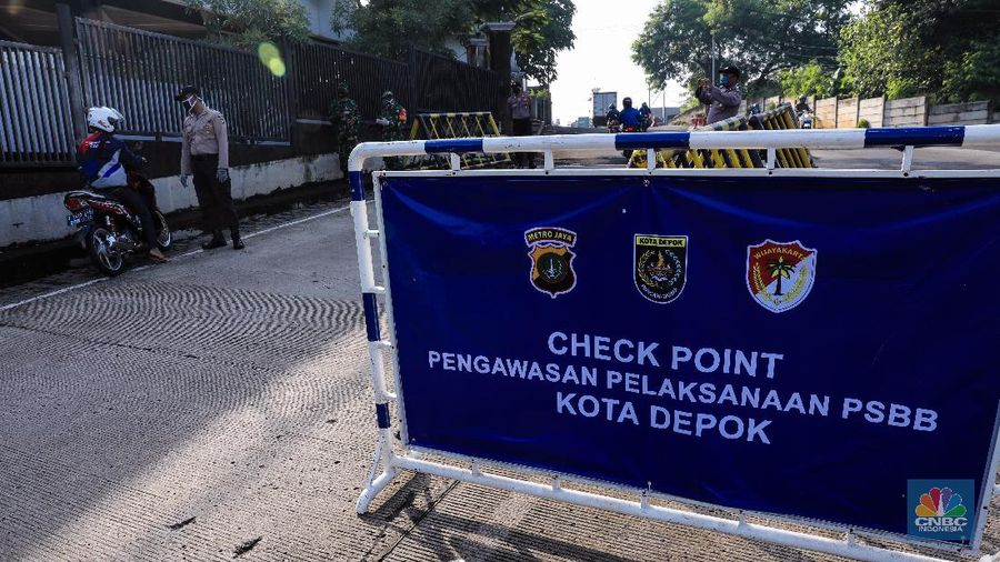 Pemberlakuan PSBB di Depok (CNBC Indonesia/Andrean Kristianto)