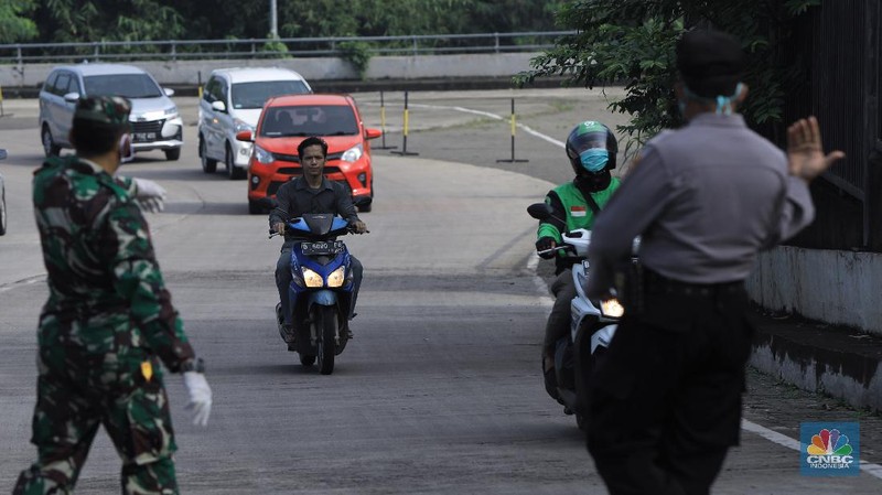 Pemberlakuan PSBB di Depok (CNBC Indonesia/Andrean Kristianto)