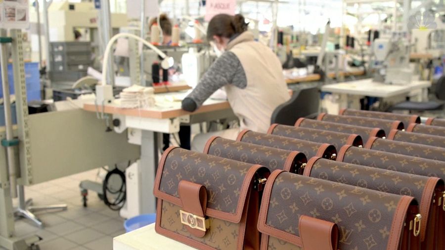 Masker Louis Vuitton (ist/Youtube)
