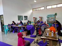 Terus Survive, UKM Binaan BNI Turut Produksi APD
